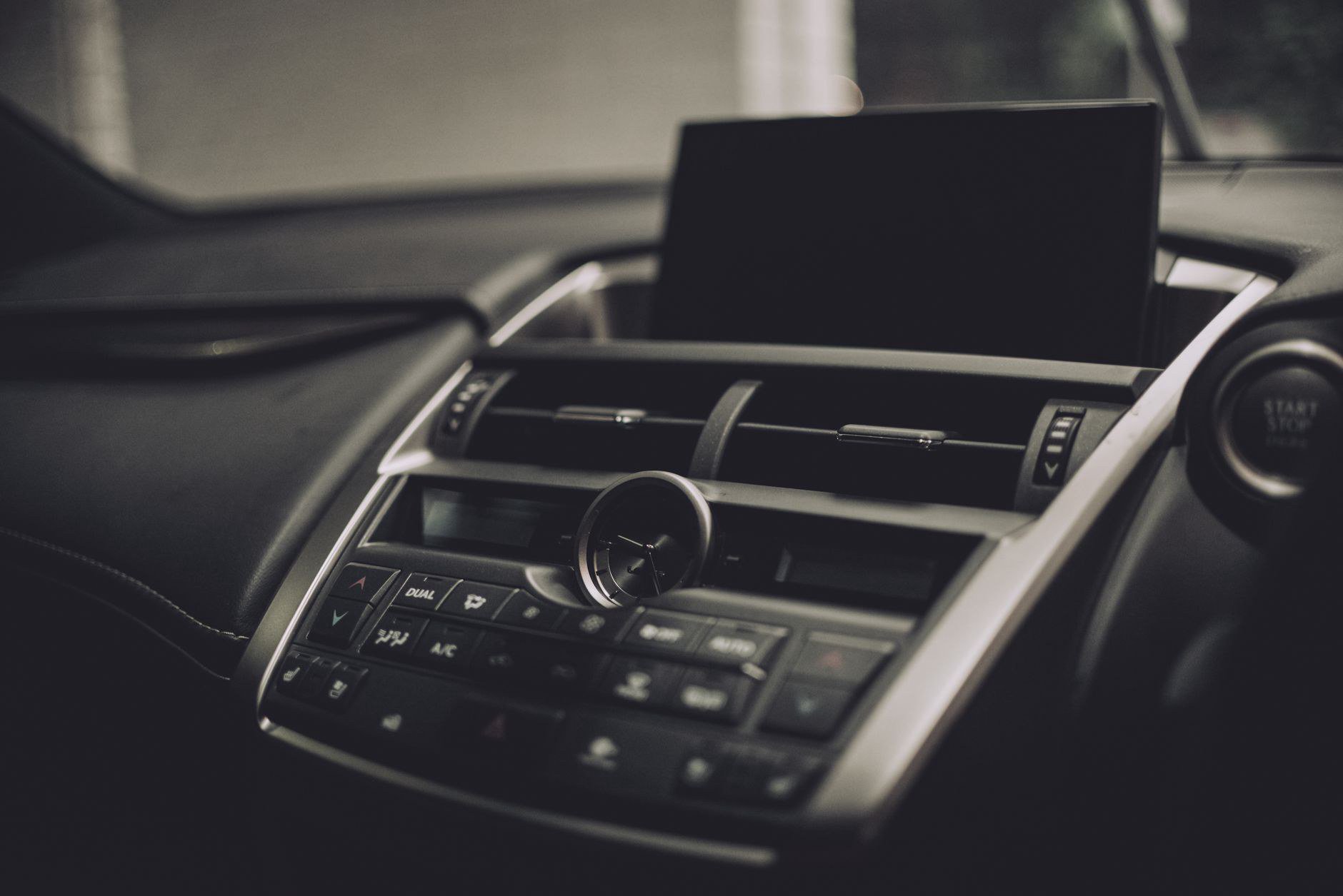 Bảo Dưỡng Lexus Bao Nhiêu Tiền: Bảng Chi Phí Tham Khảo Theo Từng Mốc Km Bảo Dưỡng Lexus Bao Nhiêu Tiền: Bảng Chi Phí Tham Khảo Theo Từng Mốc Km